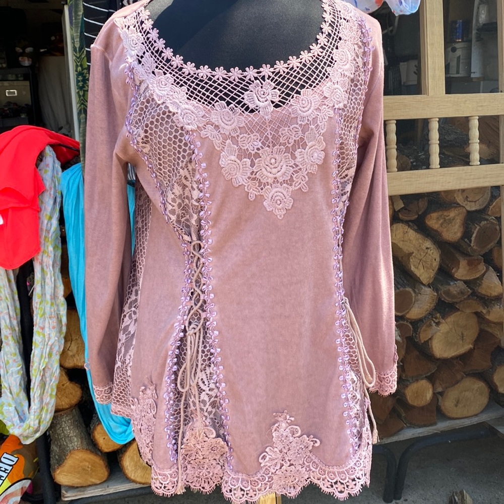 Long sleeved top